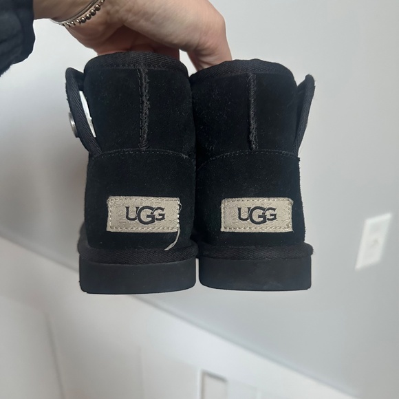 UGG Jona Boot in Black - Picture 5 of 6